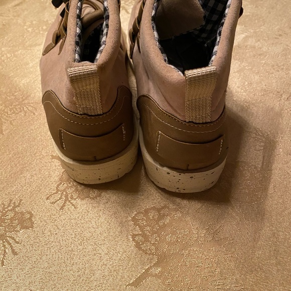 Ladies lace up bootie - Picture 3 of 3